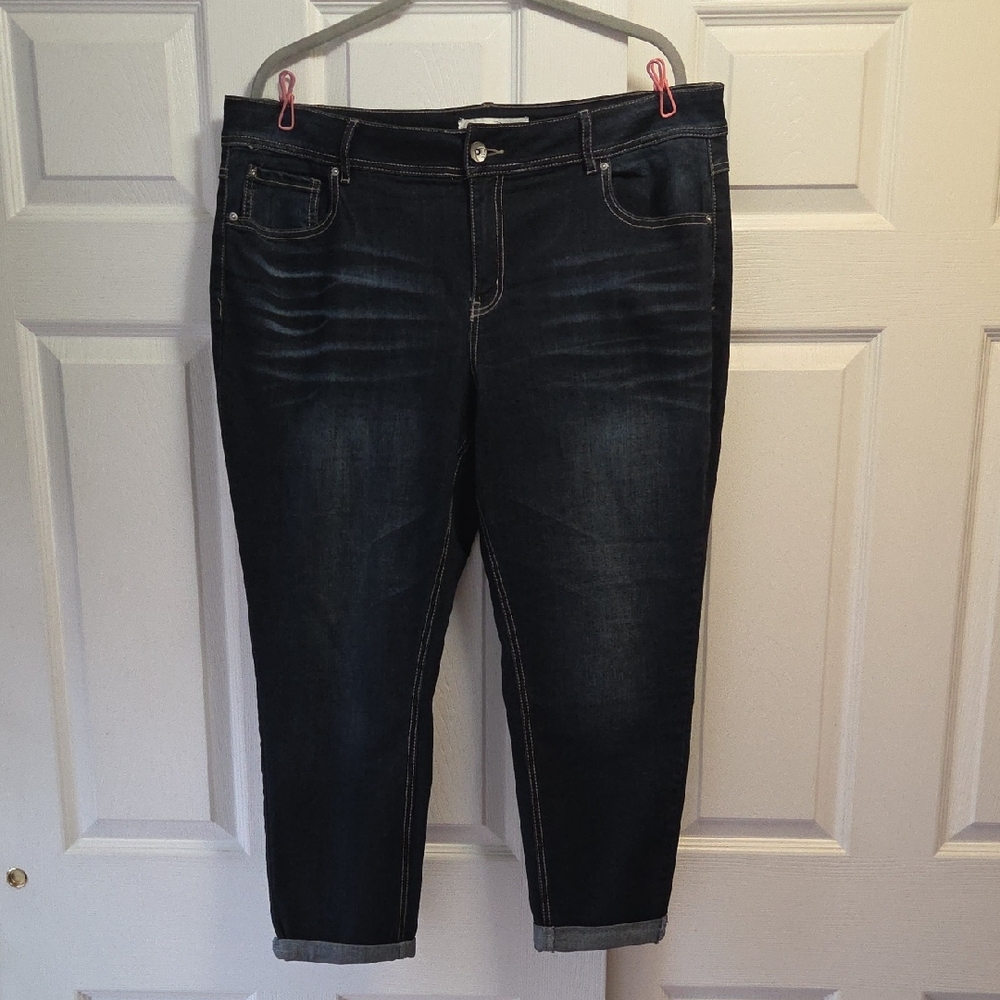 Dark Wash Ankle Jeans - Women's Cropped Denim